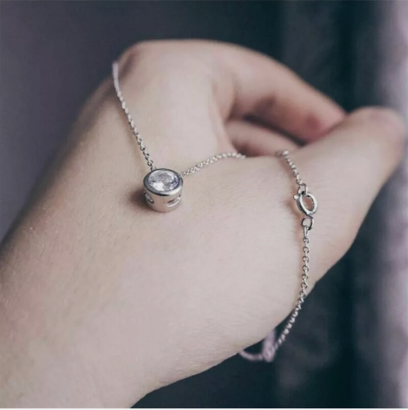 New Crystal Pendant Necklace - Picture 4 of 4